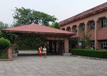 बीपी प्रतिष्ठानमा बिरामी झुक्याउने १२ बिचौलिया पक्राउ