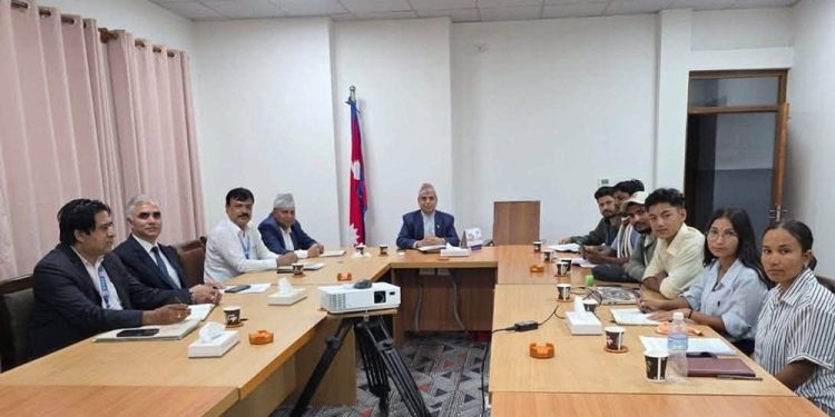 मिटरब्याज पीडित र सरकारबीच आज निर्णायक वार्ता