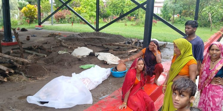 धनुषा : माइती पक्ष नपुग्दै शव जलाउने प्रयास