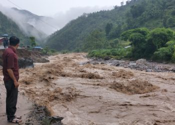 काठमाडौंसहित ३५ जिल्लामा बाढीको जोखिम, सतर्क रहन आग्रह