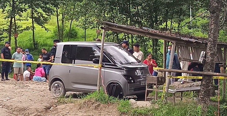 तारकेश्वरमा पार्किङ गरिएको कारभित्र रश्मी रिजाल मृत फेला