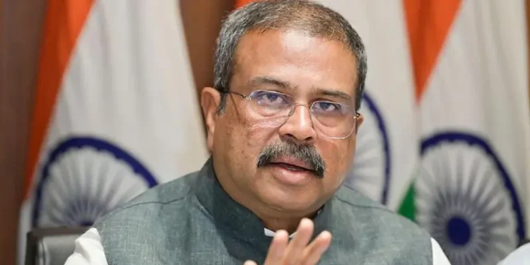शिक्षामन्त्री धर्मेन्द्र प्रधानले दिए राजीनामा