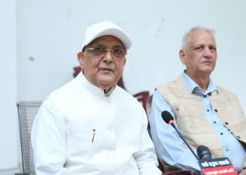 सरकार ‘उम्लिएको दूध’ जस्तै भयो : एमाले अध्यक्ष ओली