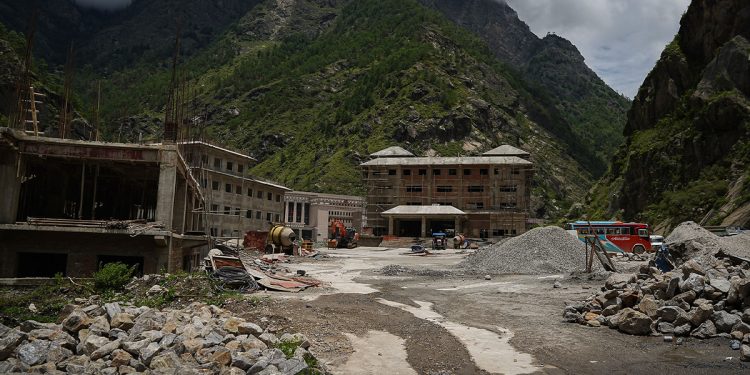बाढीले क्षति पु¥याएको बन्दरगाहमा सरकार र चीन दुवै मौन