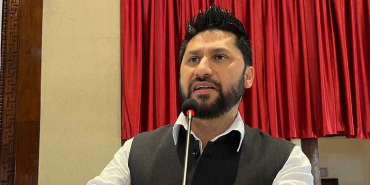 गलत नियत होइन, गलत निर्णय मात्र सुधारिन्छ : लामिछाने