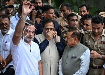 प्रधानमन्त्री निवासअघि धर्ना दिएका राहुल गान्धीसहित शीर्ष नेता पक्राउ