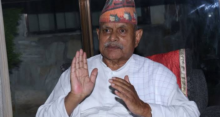 संकटको घडीमा सबै पक्ष मिलेर अघि बढ्न पूर्वराष्ट्रपति यादवको सुझाव
