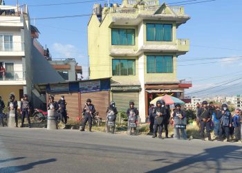 दुर्गा प्रसाईंलाई आन्दोलनमा जान नदिई प्रहरीले घरमै रोक्यो