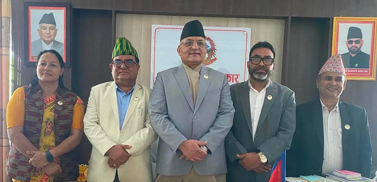 गण्डकीमा राजनीतिक फेरबदल, एमालेका चार मन्त्रीले छाडे सरकार