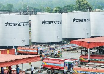 पेट्रोलमा ३ र डिजेलमा ५ रुपैयाँ वृद्धि