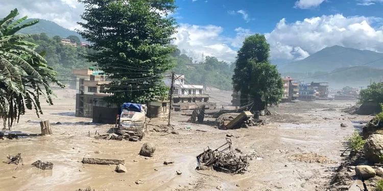 प्राकृतिक बाँध फुटे ठूलो बाढी आउन सक्ने चीनको चेतावनी