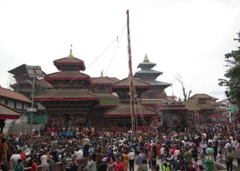 लिङ्गो ठड्याउँदै वसन्तपुरबाट सुरु भयो इन्द्रजात्रा