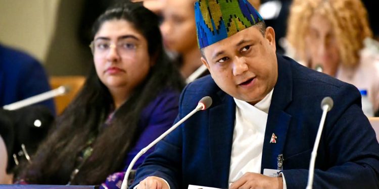 पुनर्निर्माणका लागि ५ अर्ब डलरभन्दा बढी सहयोग आवश्यक : परराष्ट्रमन्त्री खनाल