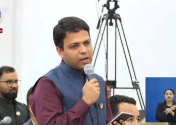 सांसदविरुद्धका धम्की लोकतन्त्रमाथिको प्रहार : आचार्य