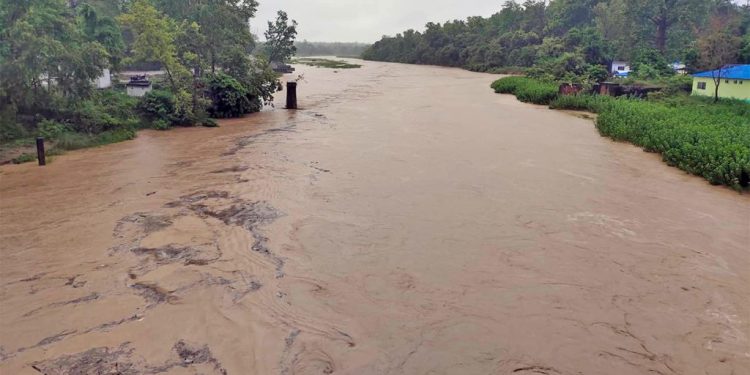 मोहना नदीमा जलसतह बढ्यो, डुबान क्षेत्रका बासिन्दालाई सतर्क रहन आग्रह