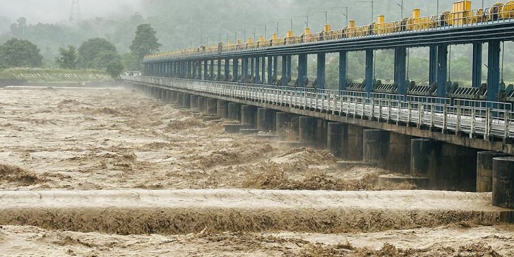 सप्तकोशीमा बढ्यो पानीको सतह, तटीय क्षेत्रमा उच्च सतर्कता
