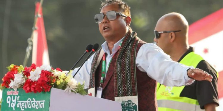 युवा नेताले पनि देश बनाउने छनक देखाएनन् : रेशम चौधरी