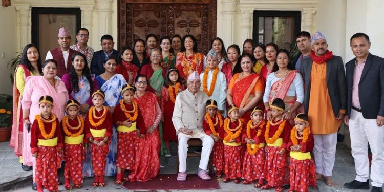 राष्ट्रपति पौडेलद्वारा शीतलनिवासमा नवकन्या पूजा