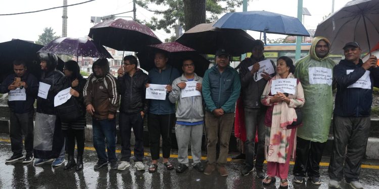 पत्रकारमाथिको धरपकडविरुद्ध महासंघको विरोध प्रदर्शन