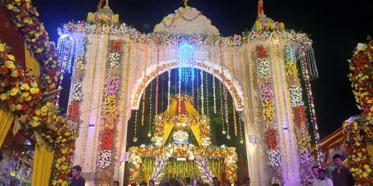 उज्यालोमा चम्कियो जनकपुरको राजदेवी मन्दिर-तस्बिर-