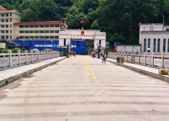 तीनै उत्तरी नाका बन्द, तातोपानी खोल्ने प्रयास जारी